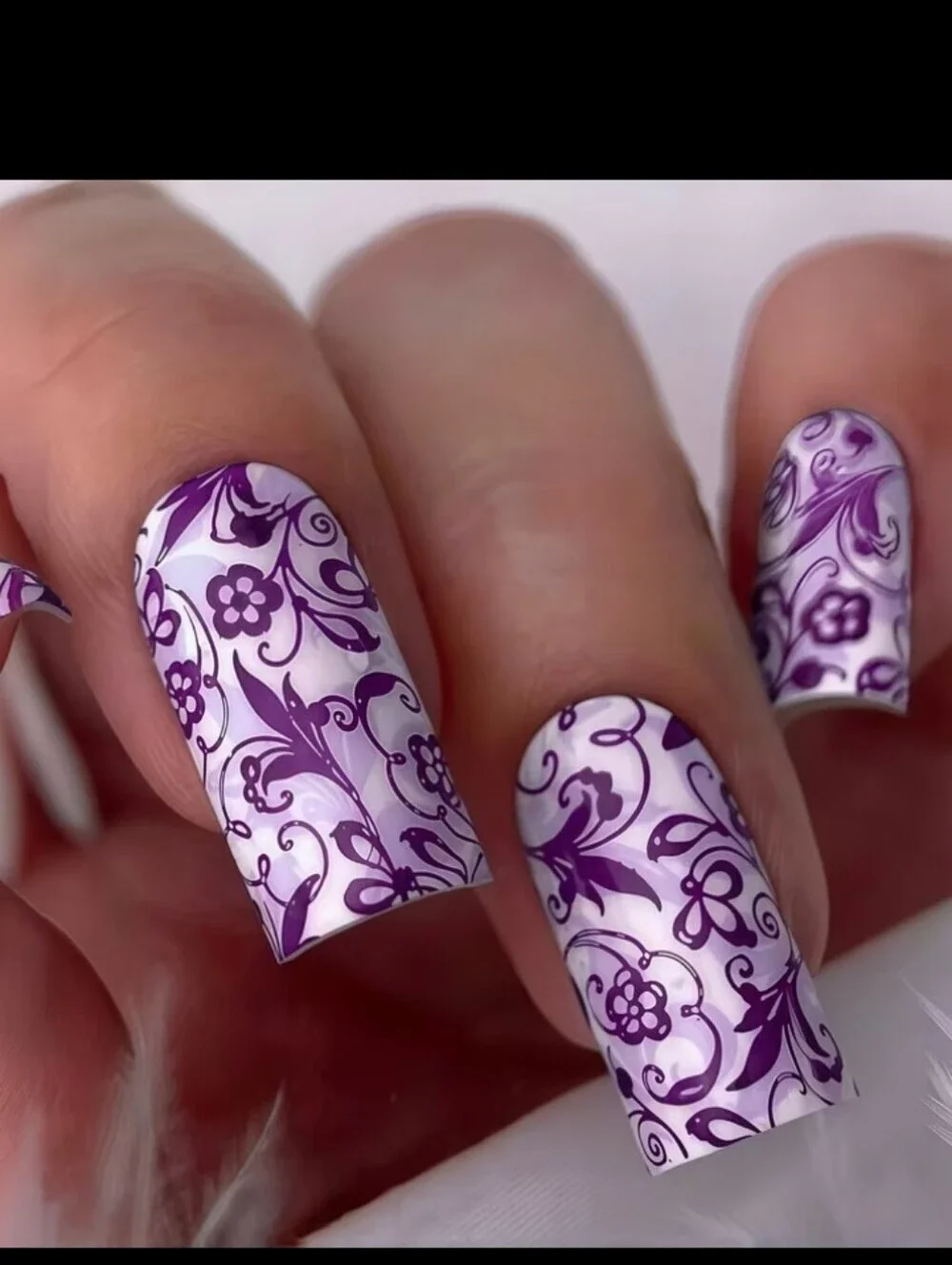 🔥3/$21 Purple Floral Press-On Nails